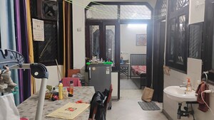 Room in 2 BHK Apartment at Lajpat Nagar – for Rent