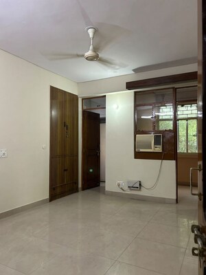 Room in 3 BHK Apartment at Ip Extension – for Rent