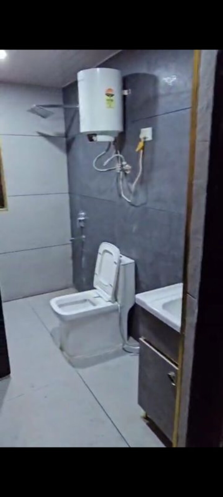 Bathroom, jaipurias-sunrise-greens-zirakpur 3 Bedroom 1750 Sq.Ft. Apartment In Vip Road Zirakpur 10391546