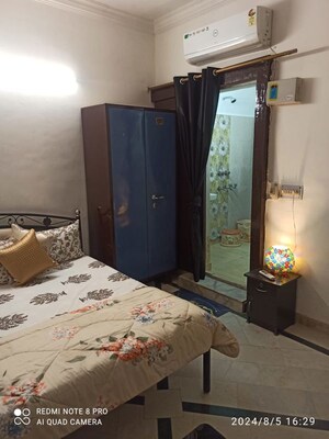 Bedroom in 3 BHK Apartment at Lajpat Nagar Iii – for Rent