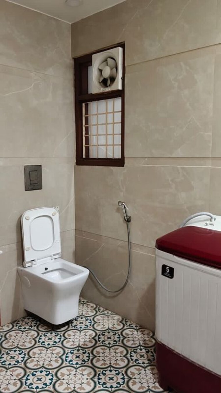 Bathroom, rwa-apartments-sector-37 2 Bedroom 1500 Sq.Ft. Apartment In Sector 37 Noida 10669742