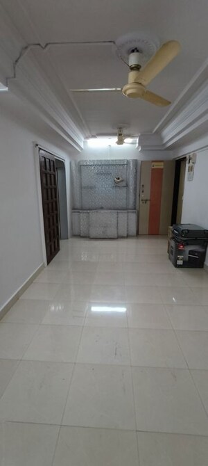 2 BHK Apartment For Rent in Zaveri Bazar