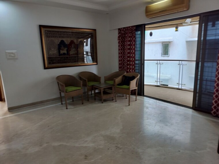 Living Room, khar west 4 Bedroom 1800 Sq.Ft. Apartment In Khar West Mumbai 10669773