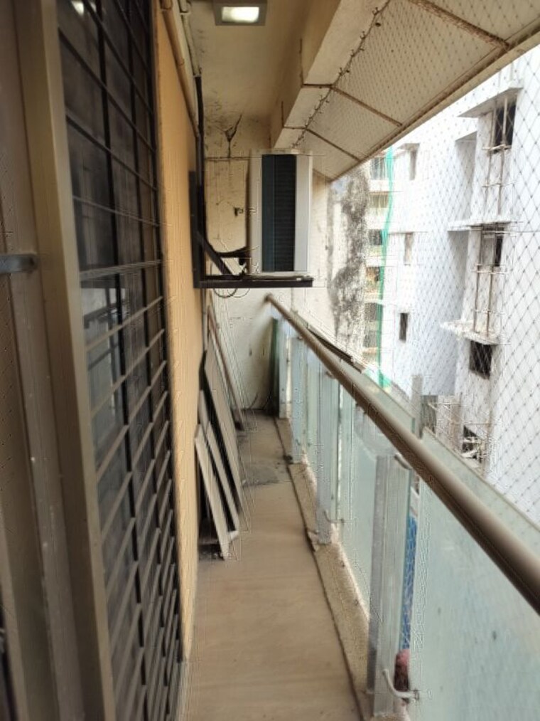 Balcony, khar west 4 Bedroom 1800 Sq.Ft. Apartment In Khar West Mumbai 10669773