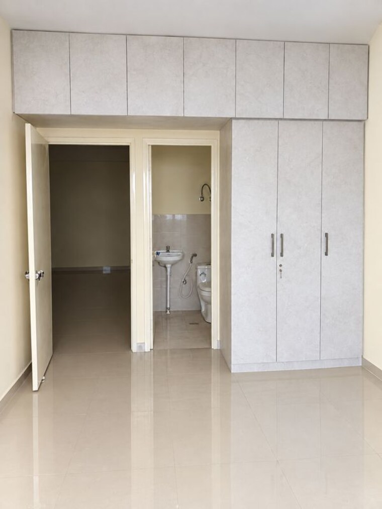 Room, pyramid-midtown 2 Bedroom 800 Sq.Ft. Apartment In Sector 59 Gurgaon 10669793