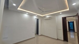 Room in 3 BHK Builder Floor at Sector 57 – for Rent