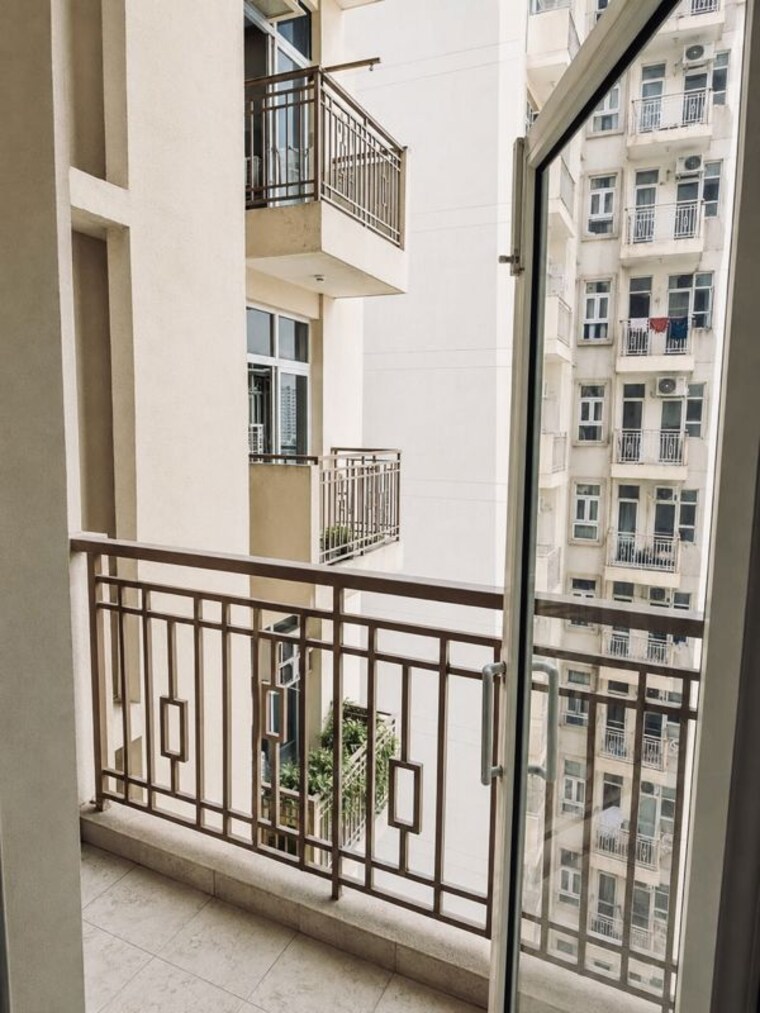 Balcony, shree-vardhman-mantra 2 Bedroom 800 Sq.Ft. Apartment In Sector 67 Gurgaon 10669813