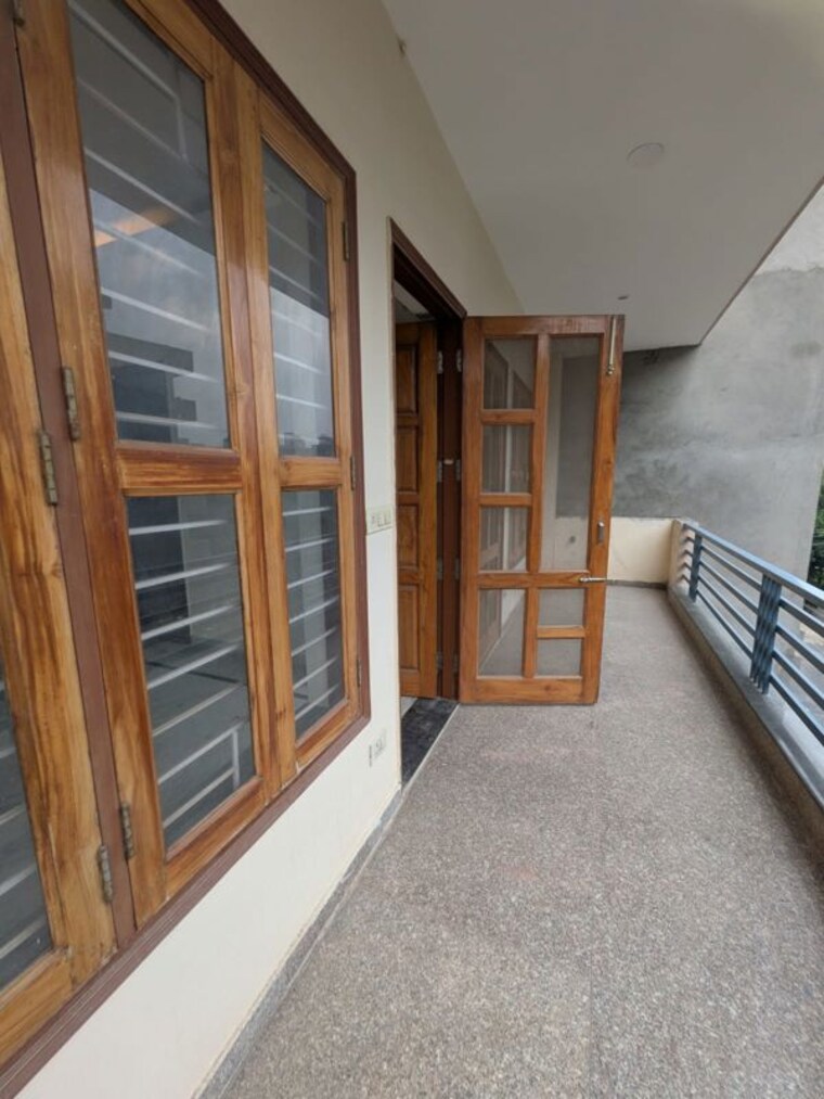 Balcony, sector 57 3 Bedroom 2200 Sq.Ft. Builder Floor In Sector 57 Gurgaon 10669811
