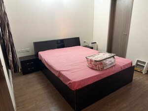Bedroom in 3 BHK Apartment at Emaar Palm Premier, Sector 77 – for Rent