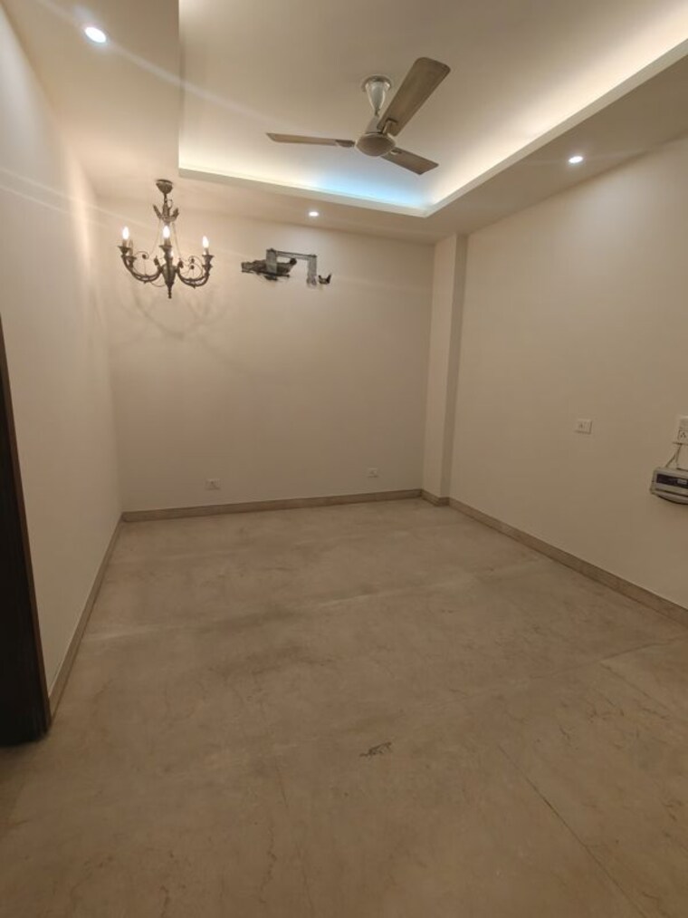 Room, greater kailash i 3 Bedroom 2000 Sq.Ft. Apartment In Greater Kailash I Delhi 10669835