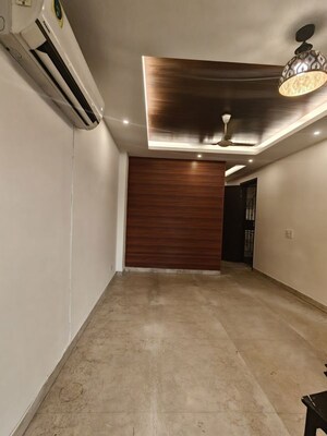 Room in 3 BHK Apartment at Greater Kailash I – for Rent