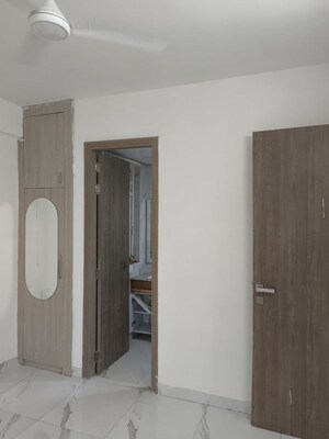 3 BHK Apartment For Rent in ROF Aalayas, Sector 102