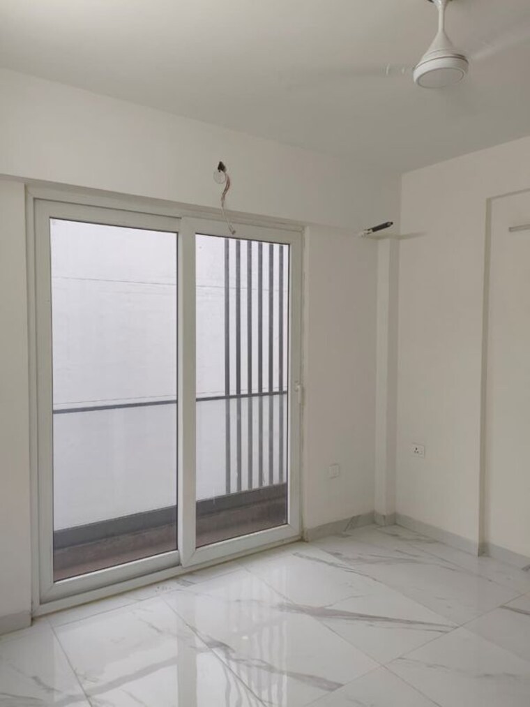 Room, rof-aalayas 3 Bedroom 1250 Sq.Ft. Apartment In Sector 102 Gurgaon 10669839