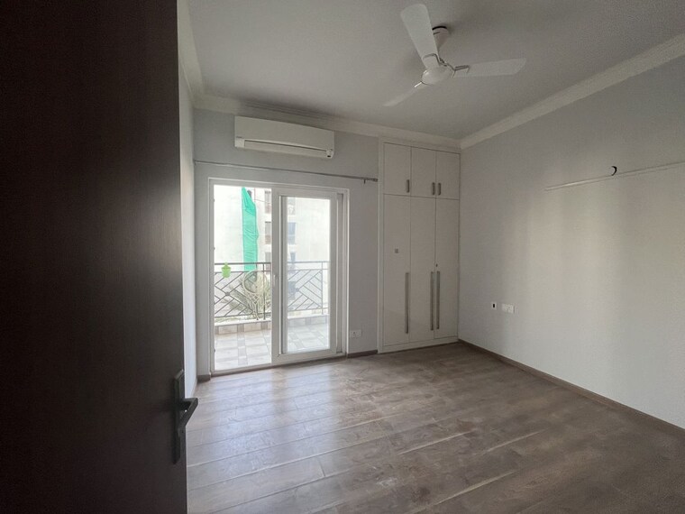 Room, central-park-flower-valley-aqua-front-towers 3 Bedroom 1789 Sq.Ft. Apartment In Sohna Sector 33 Gurgaon 10669870