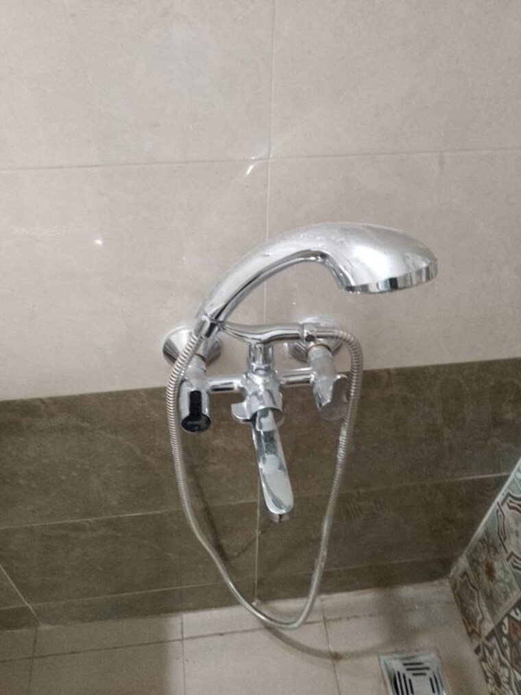 Bathroom, mahindra-happinest-tathawade-phase-1 2 Bedroom 702 Sq.Ft. Apartment In Tathawade Pune 10669894