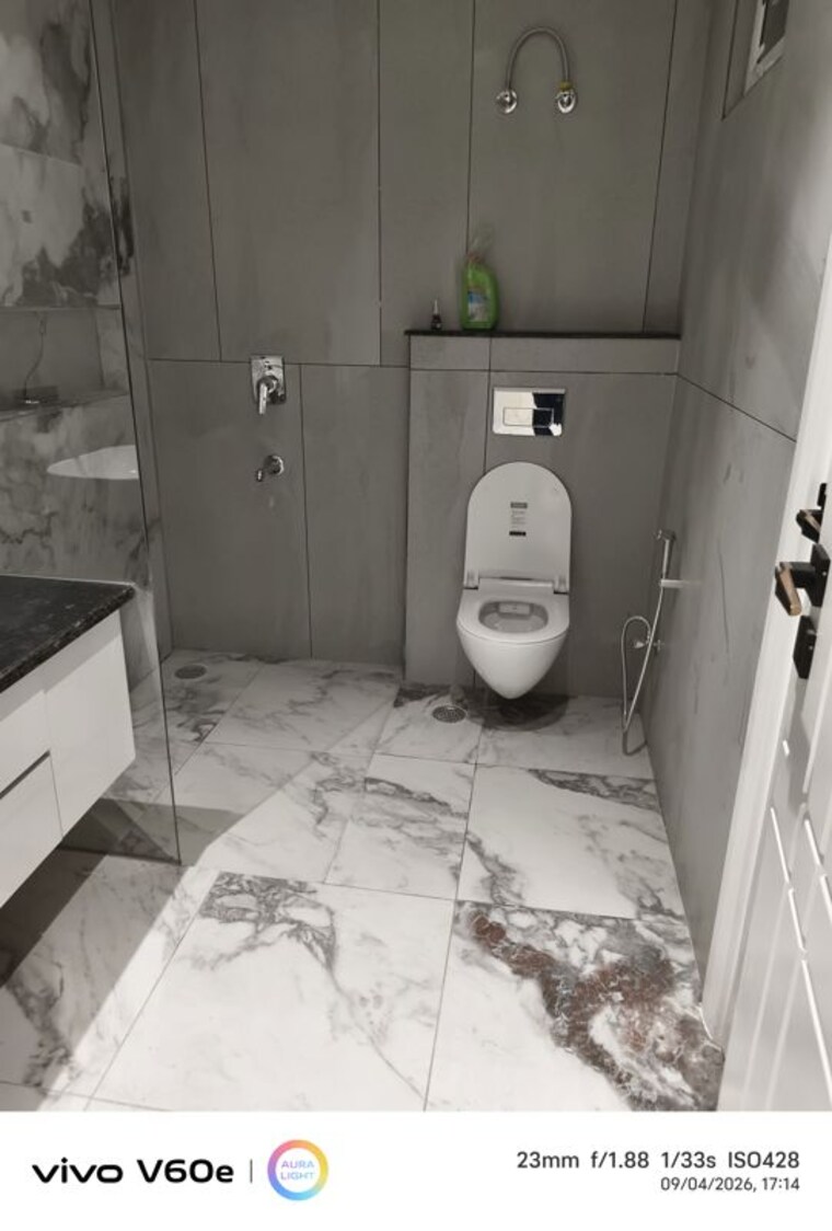 Bathroom, aditya-world-city-residences 4 Bedroom 194 Sq.Yd. Builder Floor In Shahpur Bamheta Ghaziabad 10650051