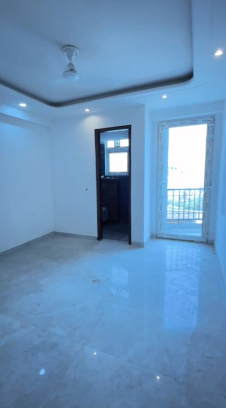 Room, sultanpur 3 Bedroom 130 Sq.Yd. Builder Floor In Sultanpur Delhi 10669912