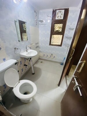 Bathroom in 4 BHK Apartment at Sector 12 Dwarka – for Rent