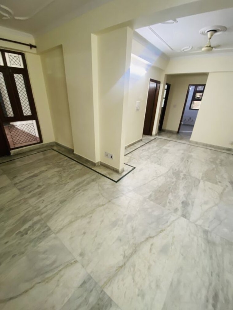 Room, sector 12 dwarka 4 Bedroom 2400 Sq.Ft. Apartment In Sector 12 Dwarka Delhi 10669928