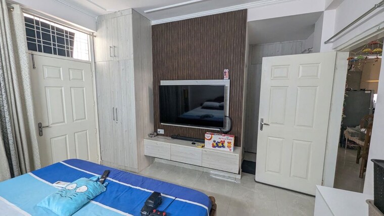 Kitchen, unitech-south-city-ii 3 Bedroom 1650 Sq.Ft. Builder Floor In Sector 50 Gurgaon 10669939
