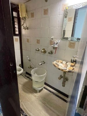 Bathroom in 3 BHK Apartment at Santacruz West – for Rent