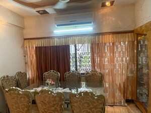 Living Room in 3 BHK Apartment at Santacruz West – for Rent