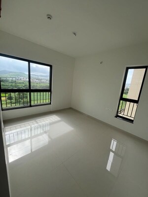 Room in 2 BHK Apartment at Shapoorji Pallonji Sensorium, Hinjewadi – for Rent
