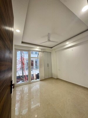 Room in 2 BHK Builder Floor at Palm Residency Chhatarpur, Chattarpur – for Rent