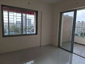 Room in 3 BHK Apartment at Sukhwani Coloronic, Ravet – for Rent