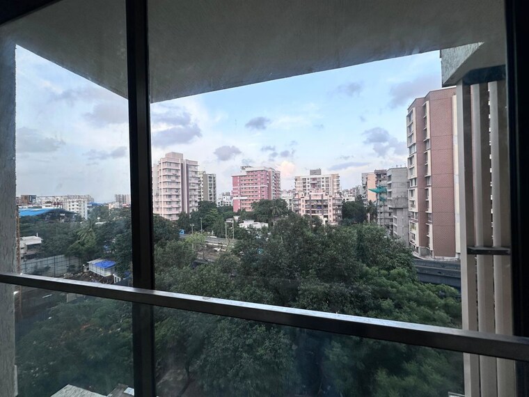 Swimming Pool, siddha-sky 2 Bedroom 615 Sq.Ft. Apartment In Sion Mumbai 10670050