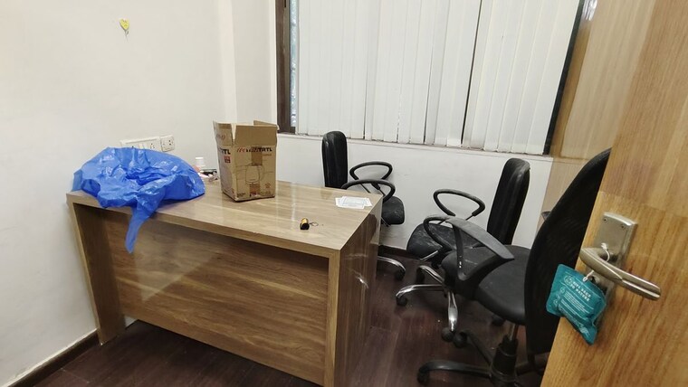 Team Area, knox-plaza Commercial Office Space 200 Sq.Ft. In Malad West Mumbai 10670117