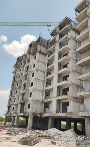 2 BHK Apartment For Sale in Srinivasa Revasa Aura, Isnapur