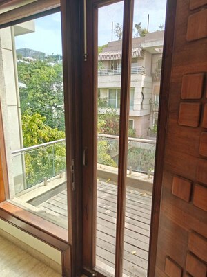 Balcony in 4 BHK Builder Floor at Defence Colony – for Rent