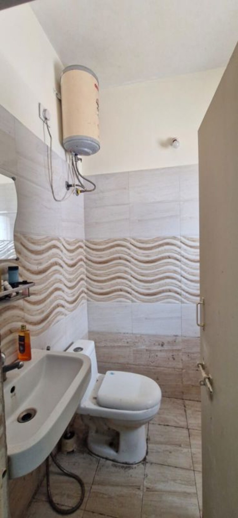 Bathroom, kondapur 3 Bedroom 1950 Sq.Ft. Builder Floor In Kondapur Hyderabad 10670133