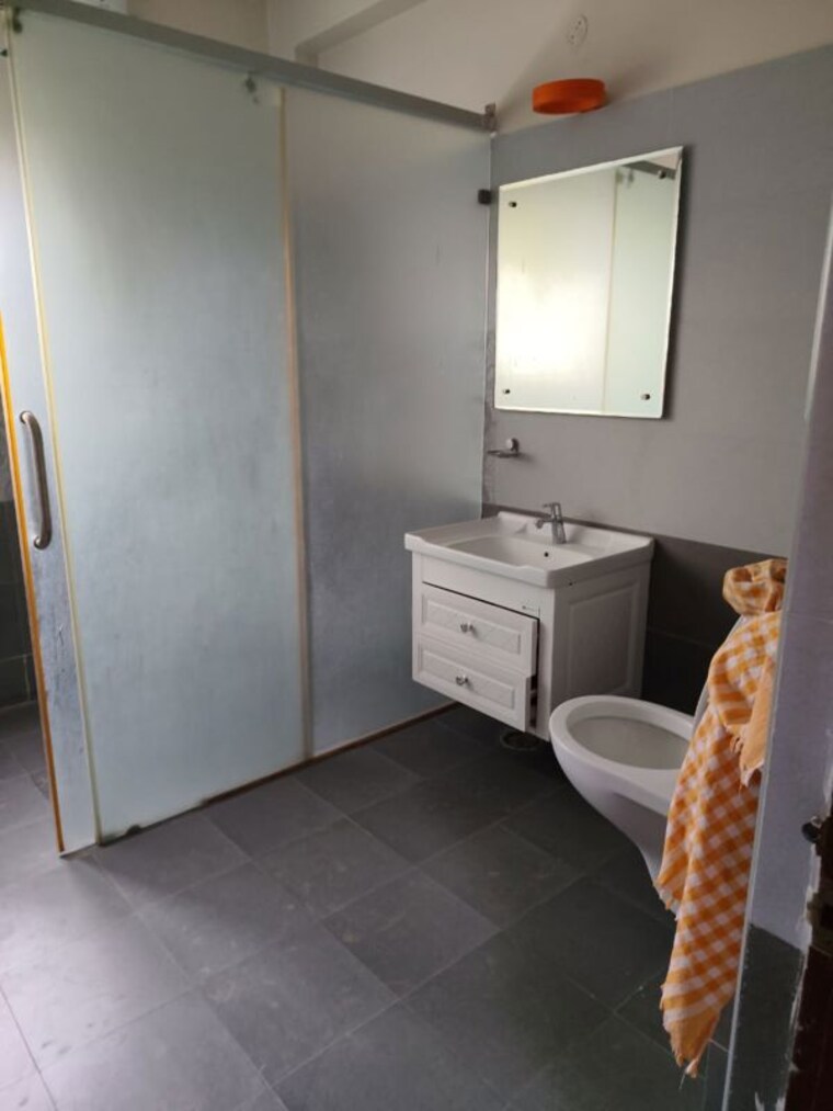 Bathroom, bandlaguda jagir 4 Bedroom 3800 Sq.Ft. Villa In Bandlaguda Jagir Hyderabad 10670165
