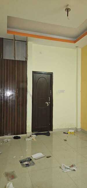Room in 2 BHK Independent House at Sarai Shekh – for Rent