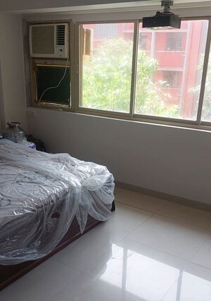 1 BHK Apartment For Rent in Jogani Apartments, Malabar Hill