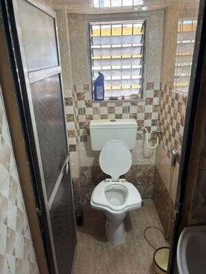 Bathroom in 1 BHK Apartment at Dombivli East – for Rent