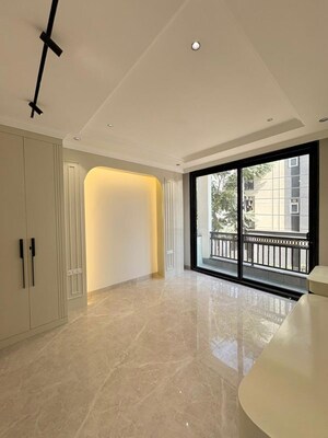 Bedroom in 3 BHK Builder Floor at Sector 57 – for Sale