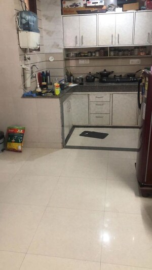Bathroom in 1.5 BHK Builder Floor at Sector 46 – for Rent