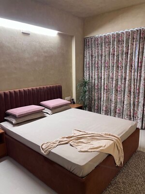 Bedroom in 3 BHK Apartment at Makarba – for Sale