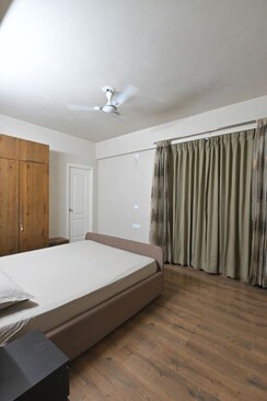 3 BHK +Apartment For Sale in Makarba