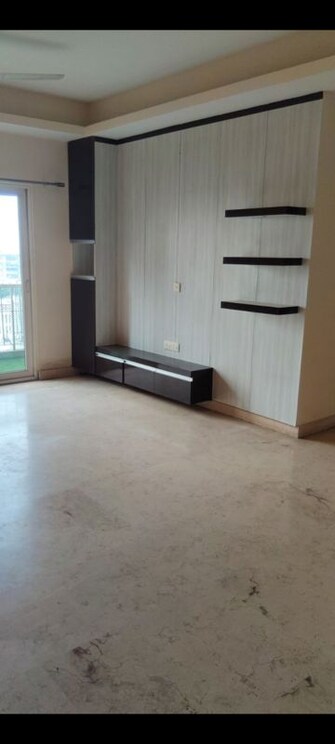 4 BHK +  2400 Sq.Ft. Apartment in Mahagun Maple