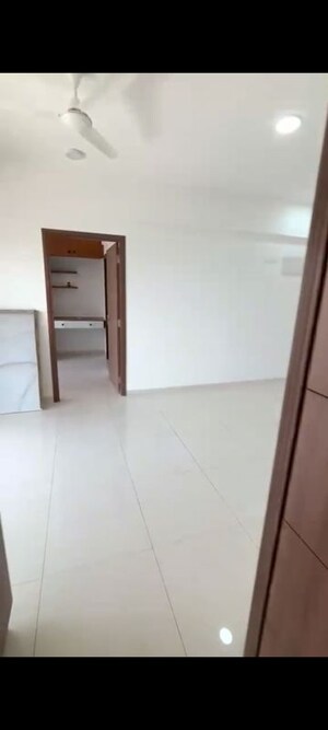 Room in 2 BHK Apartment at Nambiar Millennia, Sarjapur Road – for Rent