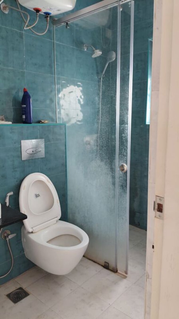 Bathroom, sterling-southend 4 Bedroom 2400 Sq.Ft. Apartment In Jayanagar Bangalore 10670299