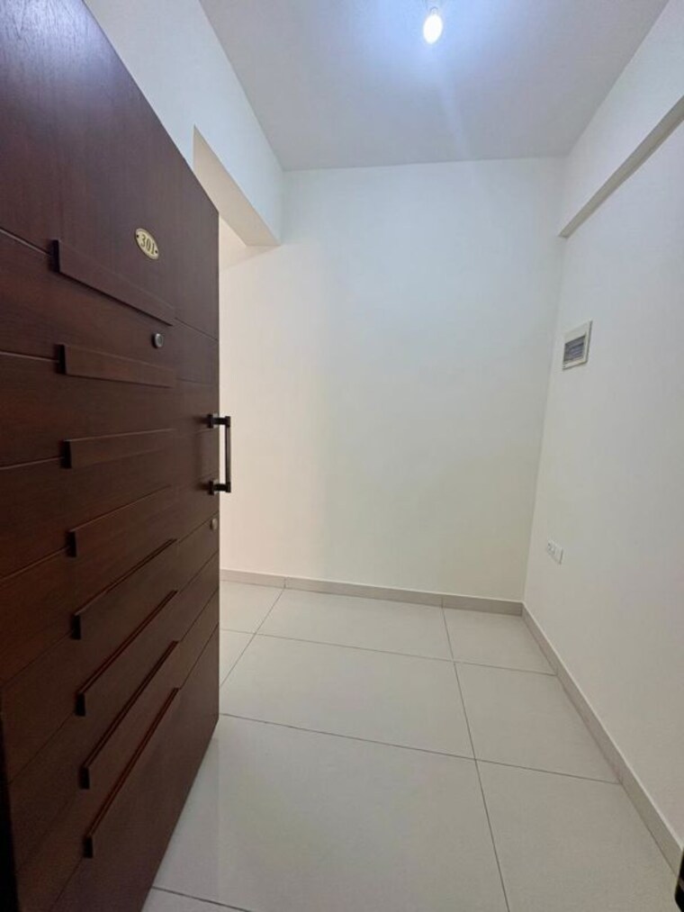 Bathroom, hsr layout 2 Bedroom 1100 Sq.Ft. Apartment In Hsr Layout Bangalore 10670316