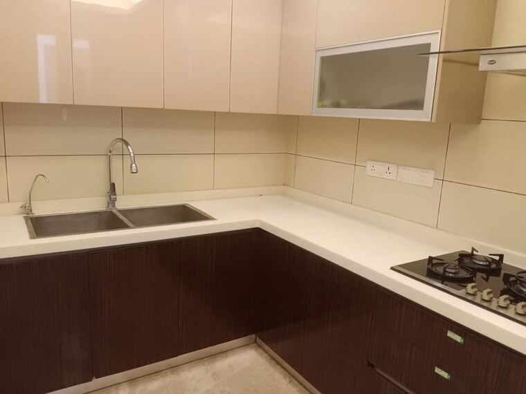 Kitchen, greater kailash ii 3 Bedroom 250 Sq.Yd. Builder Floor In Greater Kailash ii Delhi 10670325