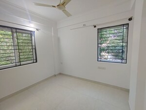 Room in 2 BHK Builder Floor at Royal Placid Phase 1, Haralur Road – for Rent