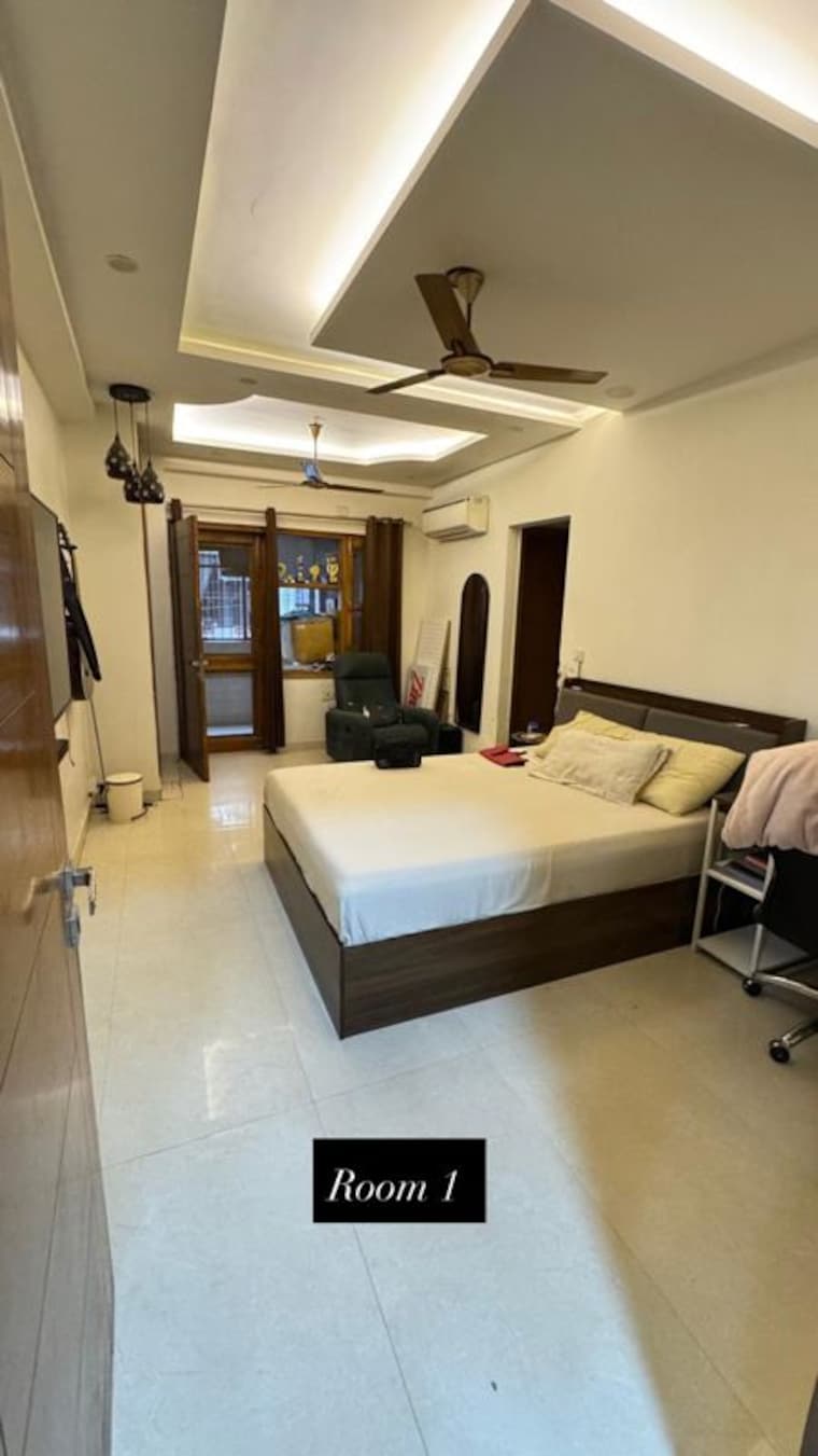 Living Room, sector 57 4 Bedroom 263 Sq.Yd. Builder Floor In Sector 57 Gurgaon 10670327