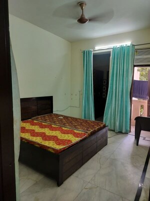 Bedroom in 2 BHK Builder Floor at Sector 55 – for Rent